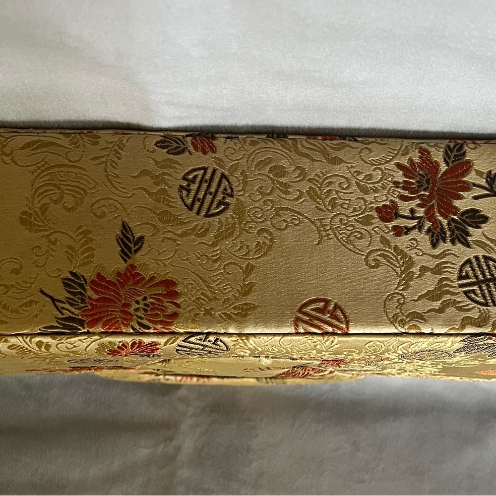 Silk Gold Floral Print Women's Bag w/Detachable Strap - Picture 5 of 8